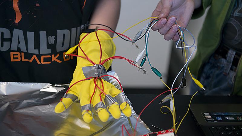 handske med elektroder